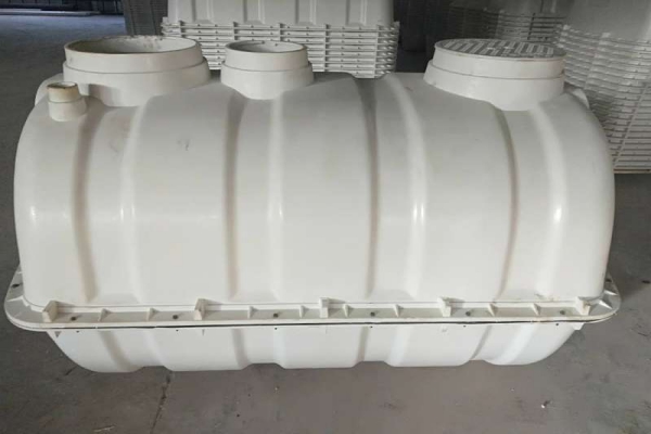 新農(nóng)村廁所改造化糞池使用什么類(lèi)型的產(chǎn)品